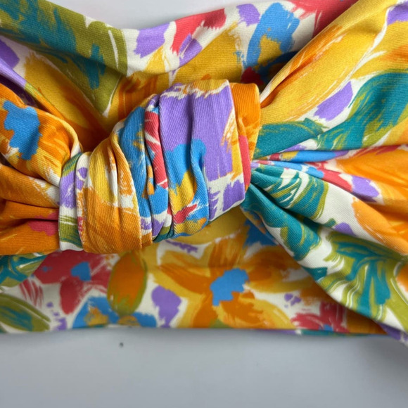 NWT Stone Fox Swim LeLe Bikini Top, Bandeau, Multicolor Floral, size Large - Picture 3 of 13